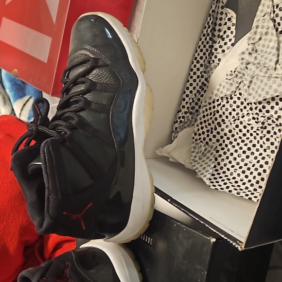 JORDAN RETRO 11 - Picture 3 of 6